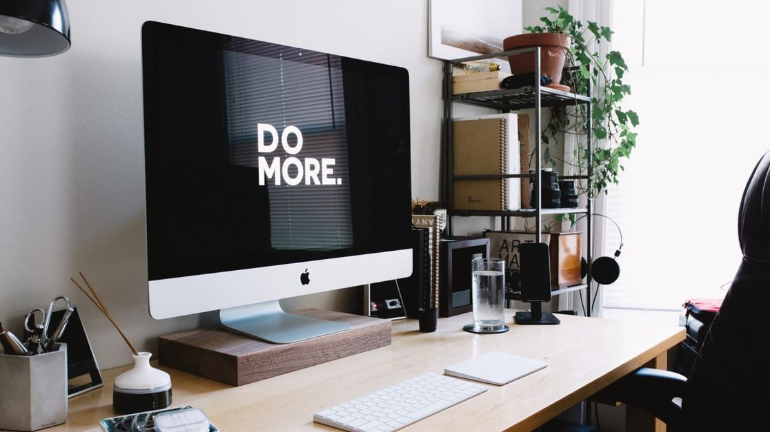 computer screen that says do more